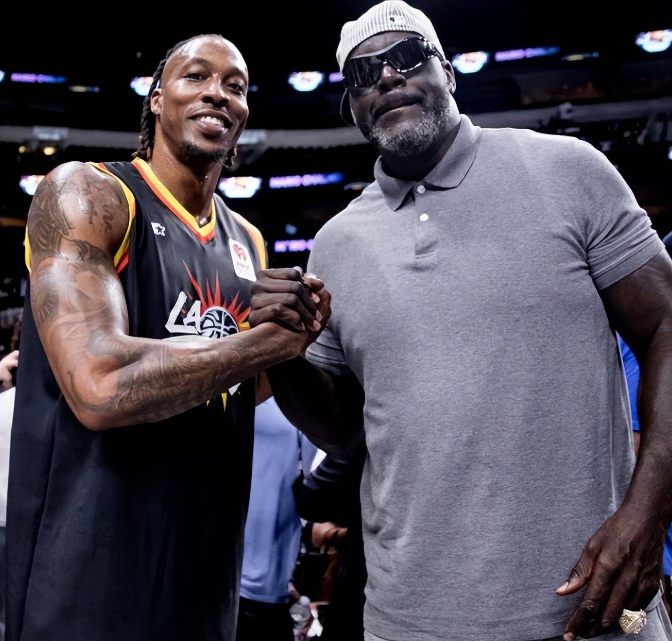 切尔西官方抖音发布雅克松诗朗诵： 尼古拉斯-夹克森（切尔西官抖发布雅克松诗朗诵视频：尼古拉斯＂夹克森＂出镜）