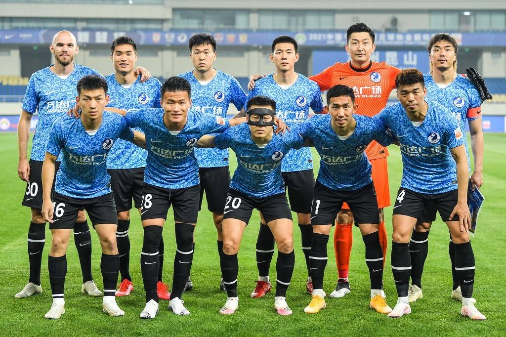 C罗：国家队没有谁是不可撼动的；球迷嘘我会帮我队友减轻压力