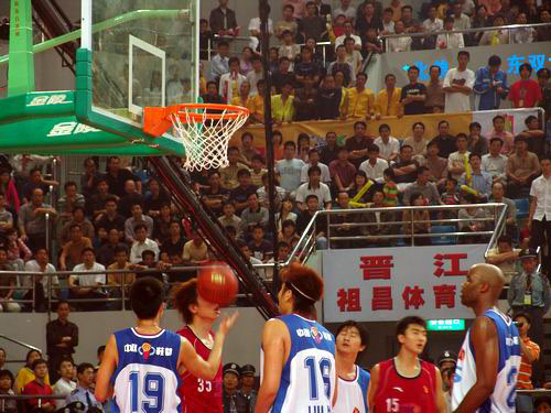 国安客战河内：3外援PK6外援，塞鸟、吴少聪首发，法比奥出战（客战河内，国安三外援迎战六外援：塞鸟吴少聪首发，法比奥出战）